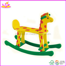 Paseo de madera en Rocking Horse (W16D025)